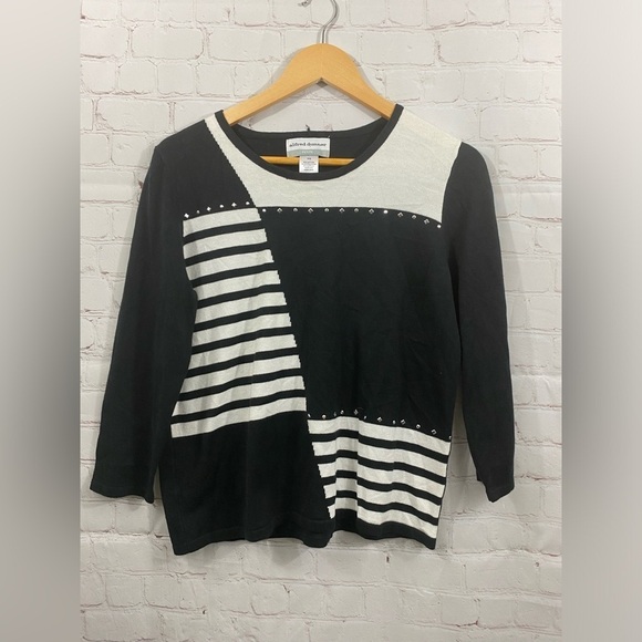 Alfred Dunner Black White Color Block Top Womens Size Petite Small Sweater - Picture 1 of 5